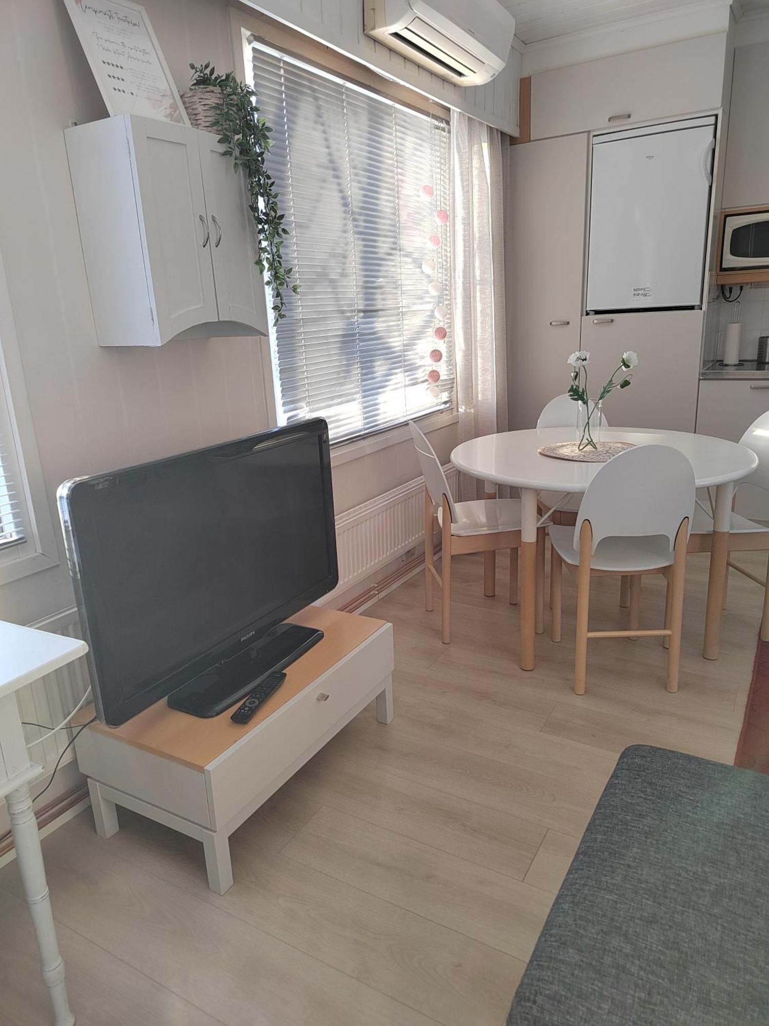 Viihtyisae Kolmio Jaerven Rannalla Haapavesi Exterior foto